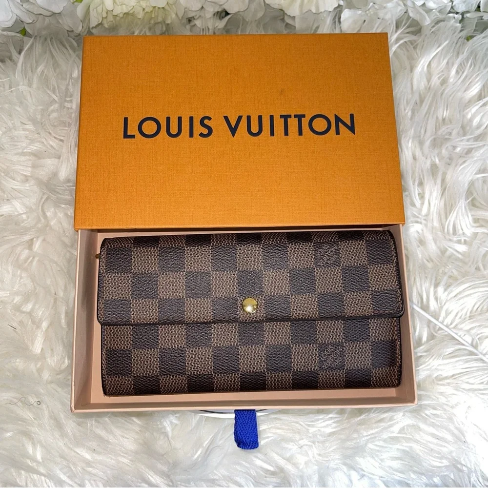 LIKE NEW LV DAMEIR EBENE - Picture 1 of 17